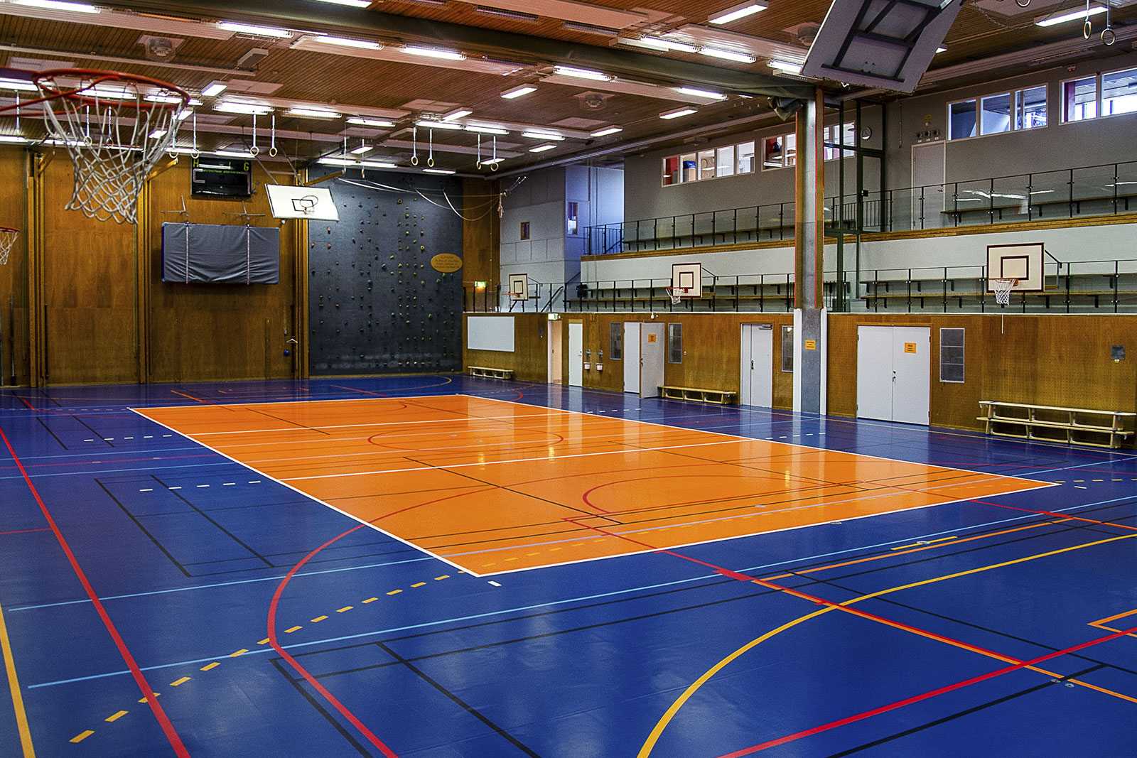glasundboden-dr.schutz_sporthalle_nachher_3